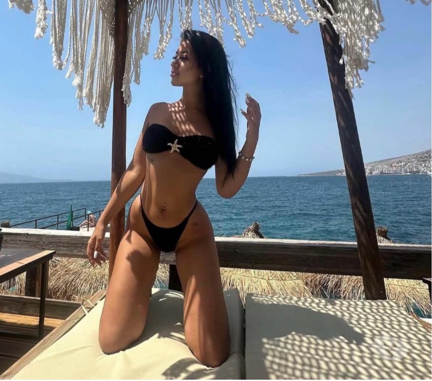 Escorts South East London Bromley - Photos for Leyla party girl ❤️❤️❤️
