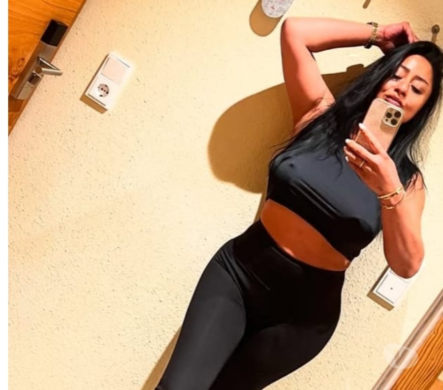 Escorts Nottinghamshire Nottingham - Photos for Merry New here owo include price open 40£ call 07717953510