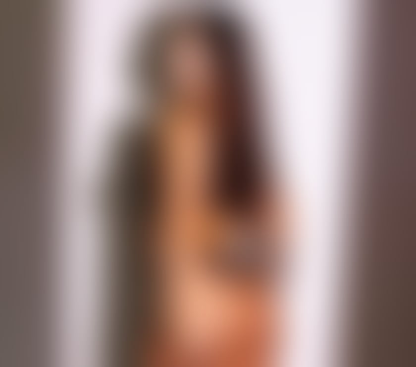 Escort Putney South West London - Photos for Sexy Brazilian Model Pisa in London