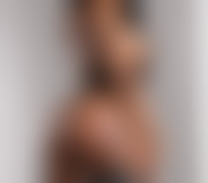BELLA SEXY EBONY BIGGEST BOOBS & BEST BJ & DOMINATRIX