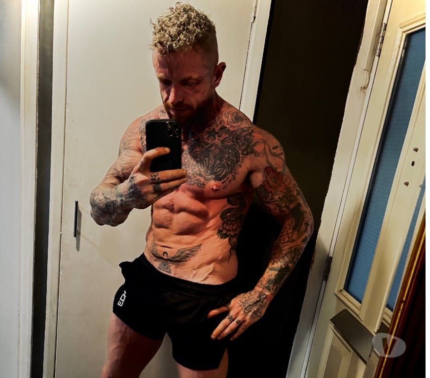 Gay massage Shropshire Telford and Wrekin - Photos for true gentleman of biblical experience.