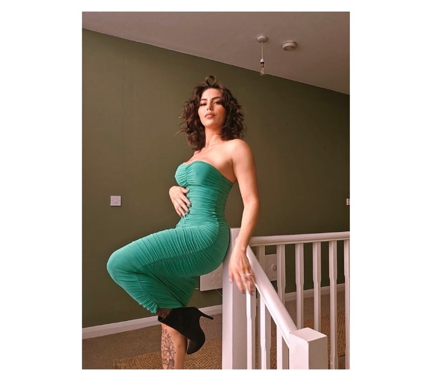 Escorts Reading Reading Town Centre - Reading - Photos for HELLEN🔞HOT GIRL💯GENUINE PHOTOS - PARTY🍾🥂