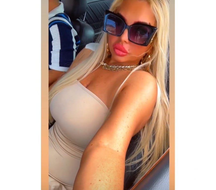 Escorts North London Enfield - Photos for Chloe back in the area ! X