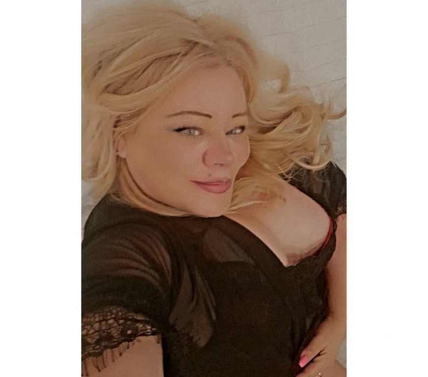 Escorts North London Enfield - Photos for Sexy Alexa party grils πβ€οΈπ―π₯