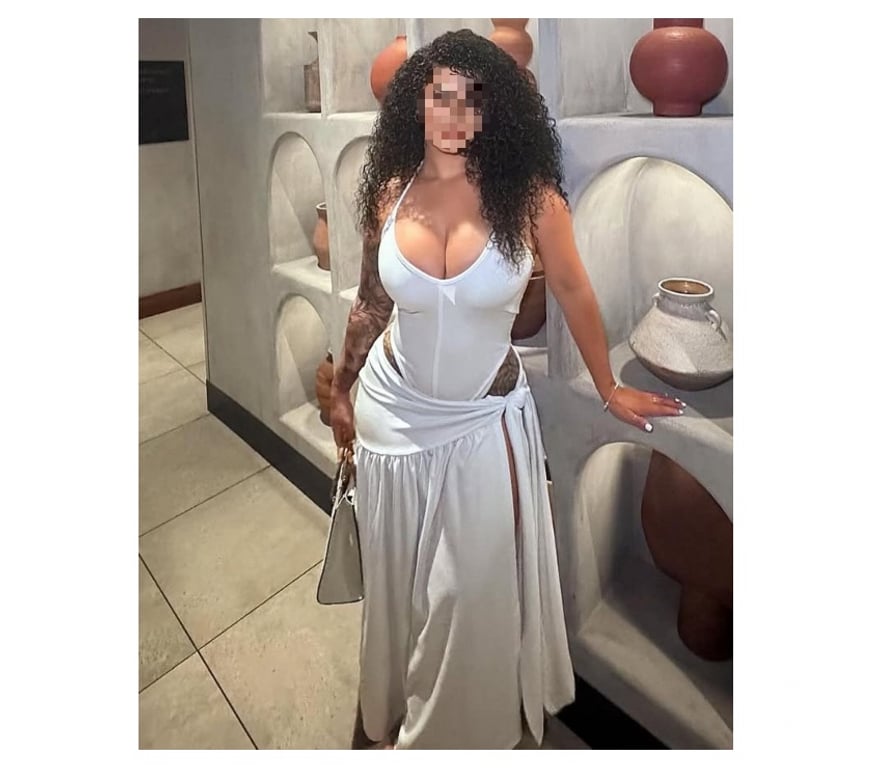 Escorts East London Redbridge - Photos for 🧨🔥HOT LATIN GIRL🔥🧨