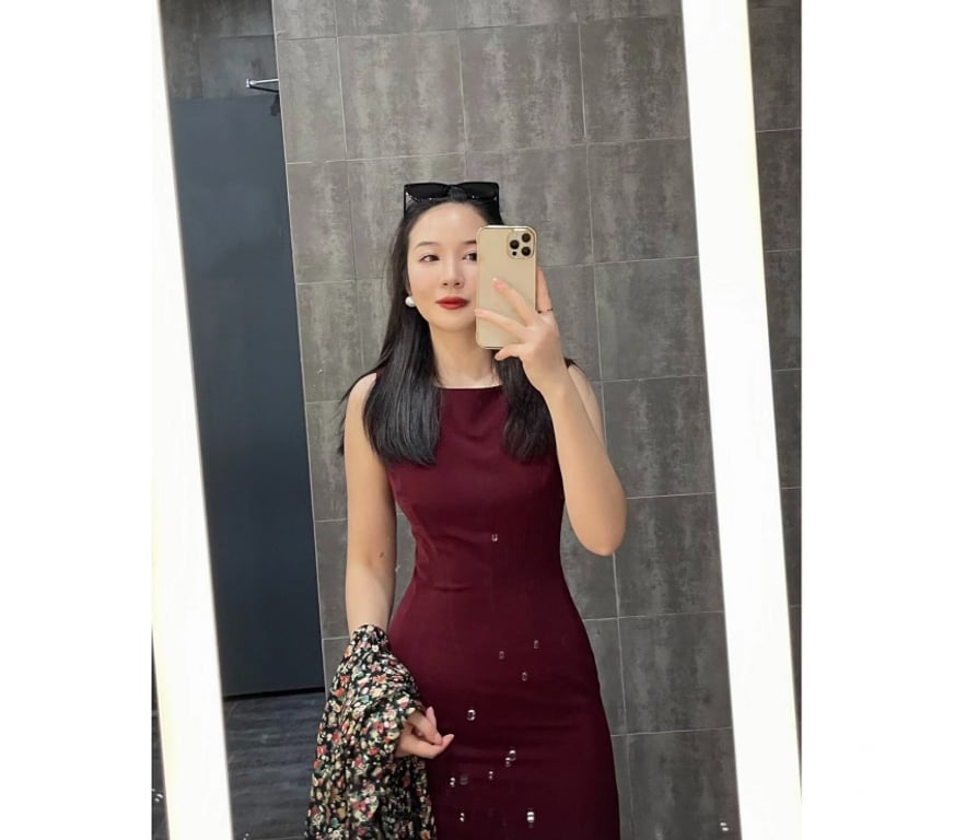 Escorts South East London Bromley - Photos for Petts Wood First Class Asian Escort