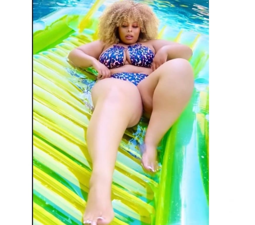 Escorts West Yorkshire Leeds - Photos for Sandy ❤️❤️ Bombshell Beauty, New in town