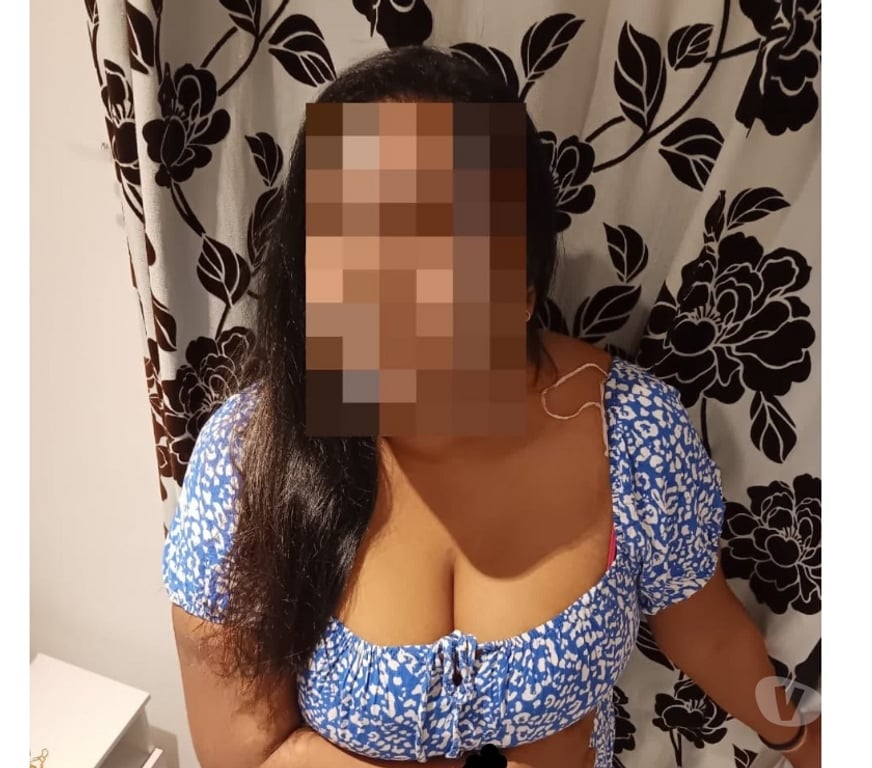 Escorts East London Canary Wharf - East London - Photos for MALA SOUTH INDIAN TAMIL CHUBBY GIRL NEW IN TOWN