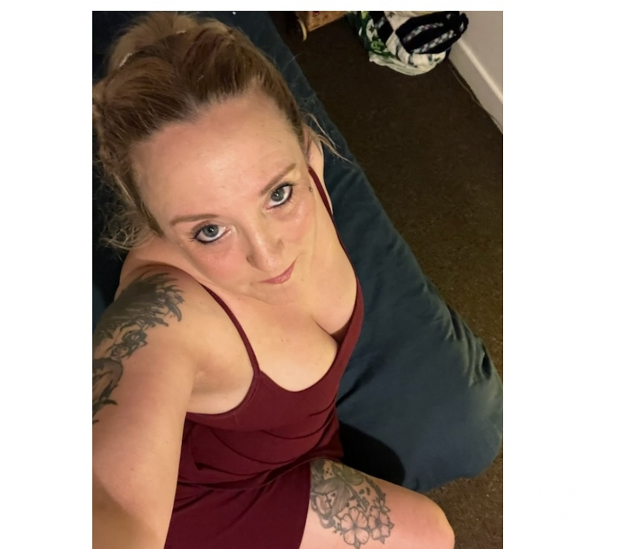 Escorts East Sussex Brighton - Photos for Hot sexy curvy temptress ready for some fun ♡