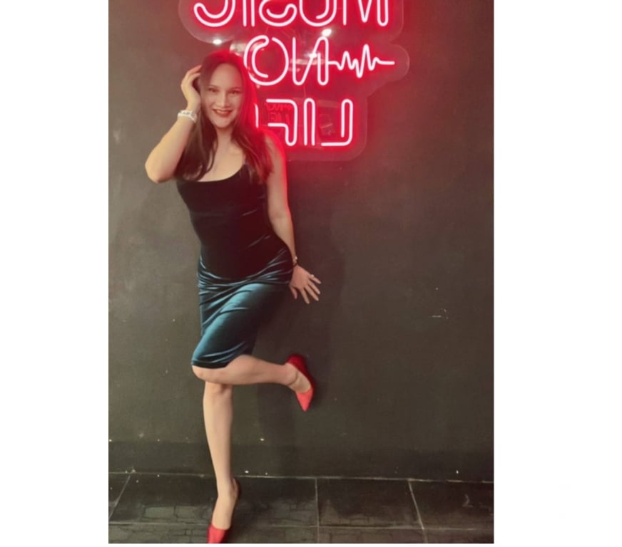 Escorts South Yorkshire Sheffield - Photos for Miss Thailand MOON IN SHEFFIELD