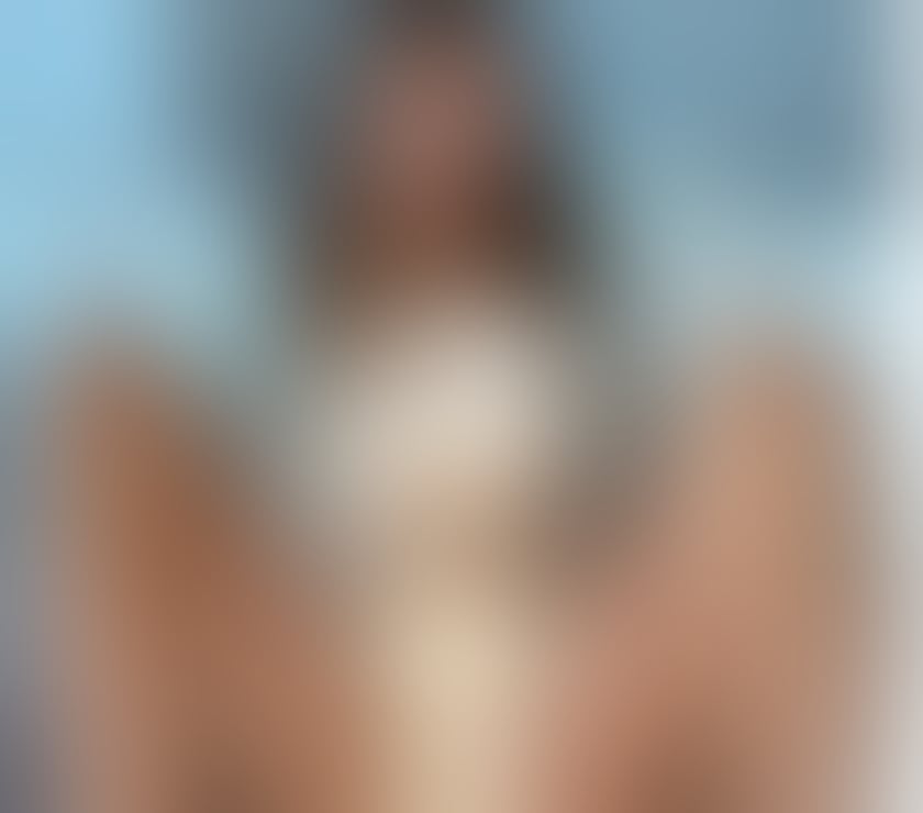 Escorts East London Canary Wharf - East London - Photos for 🌹 EXOTIC LATINA WITH DEEP EYES & LUSCIOUS WAVY HAIR 🌹