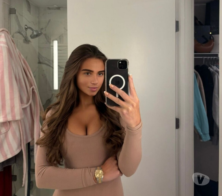 Escorts East London Canary Wharf - East London - Photos for 🌹 EXOTIC LATINA WITH DEEP EYES & LUSCIOUS WAVY HAIR 🌹