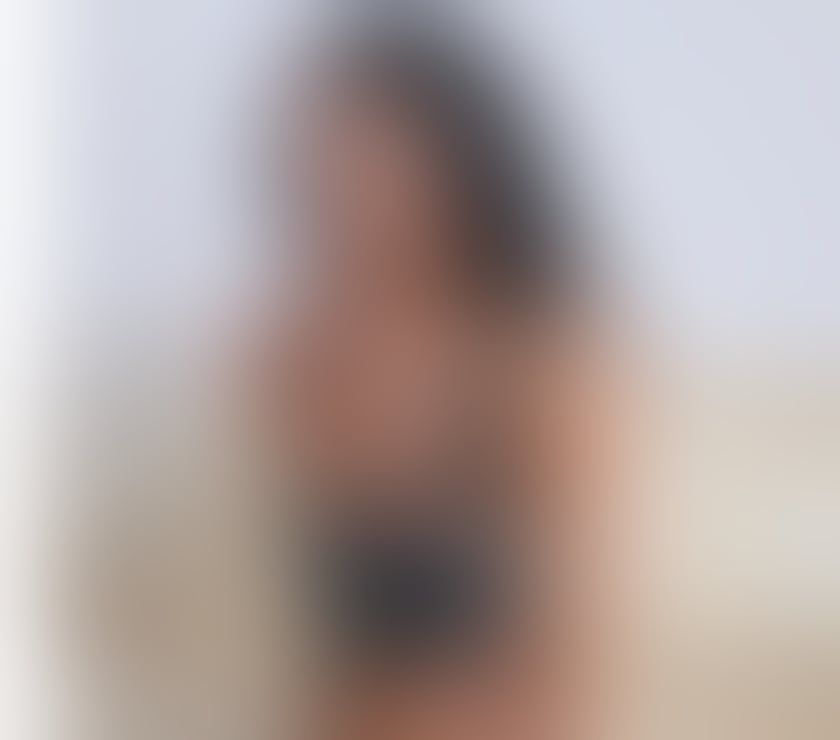 Escorts Essex Southend-on-Sea - Photos for Naughty Colombian transsexual completes huge endowment