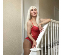 Ts Prada Transwoman in Edinburgh GFE and Relaxing massage