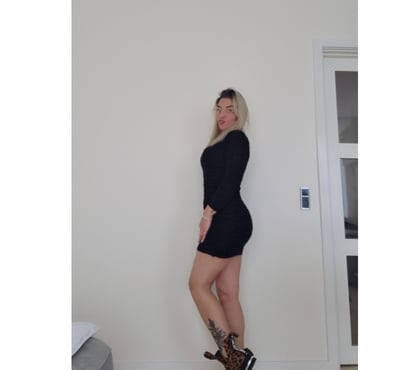 Escorts and Massages Harlow Town Centre Harlow - Photos for LEYLA PARTY GIRL💜💜