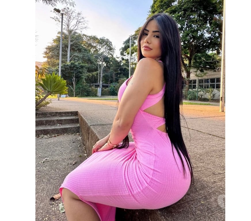 Escorts York York - York - Photos for LIZ Stunning Natural Beauty π₯ Big Bum π party girl