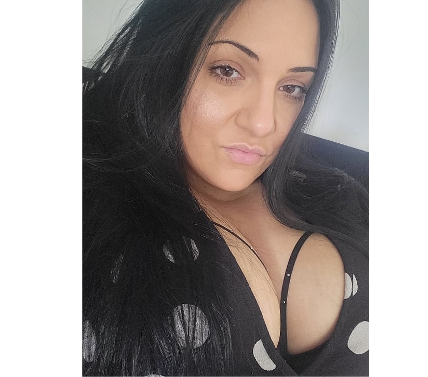 Adult Entertainment West Sussex Crawley - Photos for Video calls and creative content available