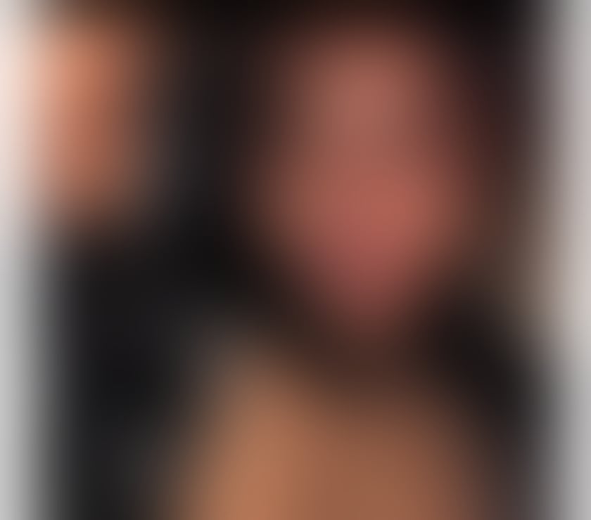 Escorts South East London Croydon - Photos for Pamela sweet lady curvy sensual back at Croydon