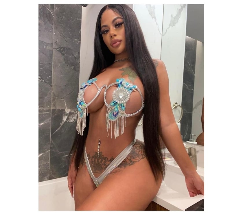 Escort Cricklewood North West London - Photos for Cris 🥰 Owo real PARTY Girls