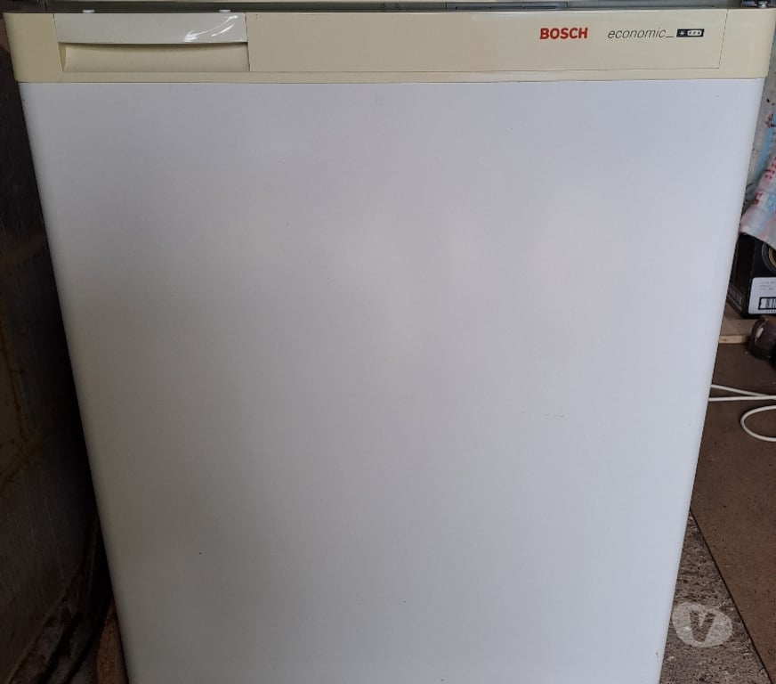 household goods West Sussex Horsham - Photos for Freezer Upright Bosch
