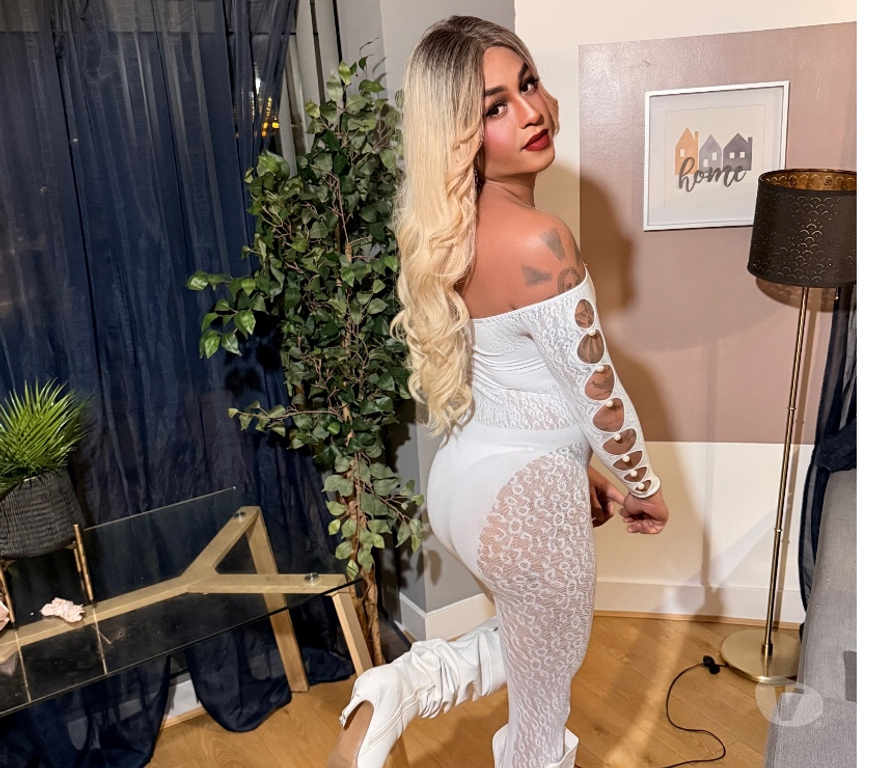 Trans Escorts West Midlands Birmingham - Photos for Miss Stefanie PARTY NOW 🥳🎉