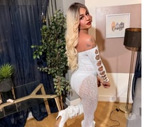 Miss Stefanie PARTY NOW 🥳🎉