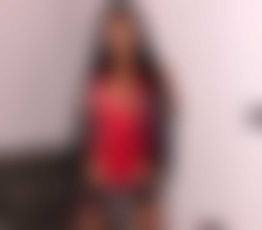 Escorts West Yorkshire Leeds - Photos for High class escort new in town Ellie Chloe 👑💗