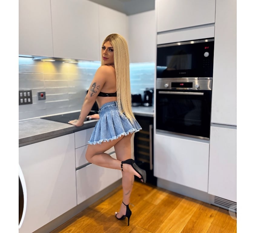 Trans Escorts West Midlands Birmingham - Photos for Rafaella Last days in Uk 😈🤪💦🥰🔥