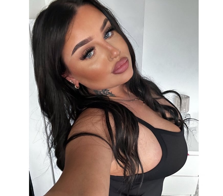 Escorts South Yorkshire Rotherham - Photos for Inked duo girls