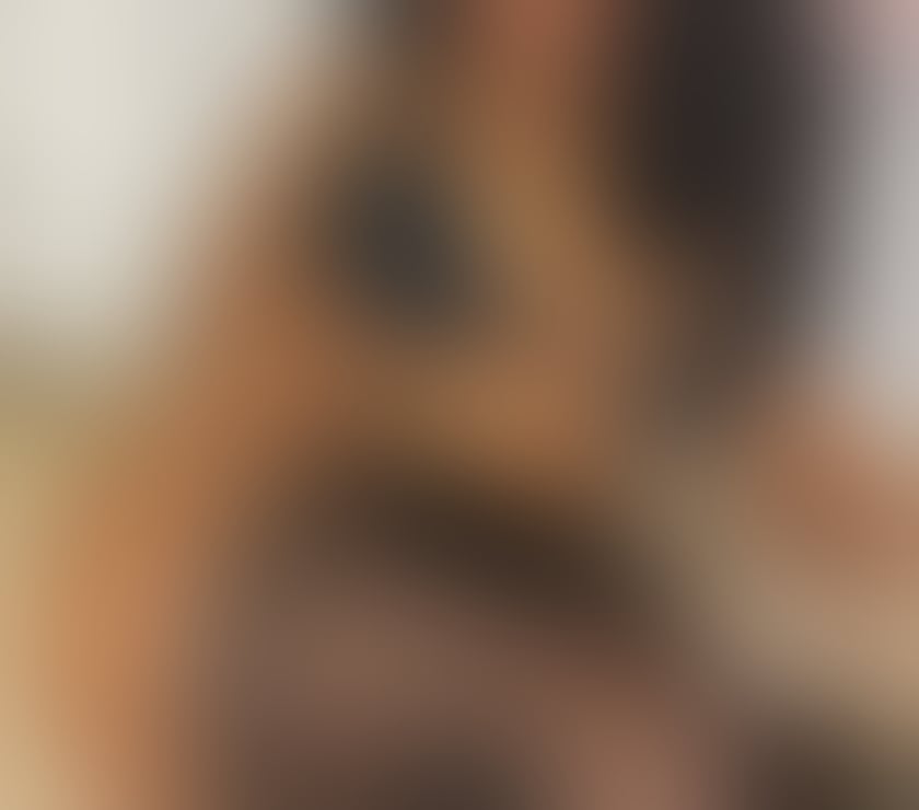 PARTY EBONY WOMAN CURVY