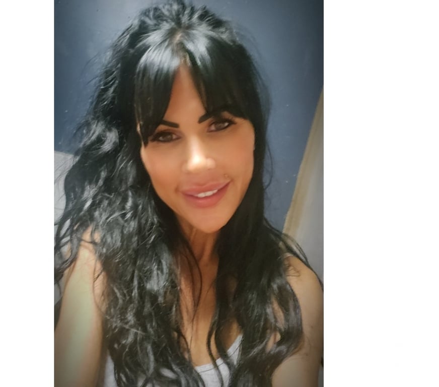 Adult Entertainment East London London City Airport - DLR Station - East London - Photos for Fun, couple, wants to play