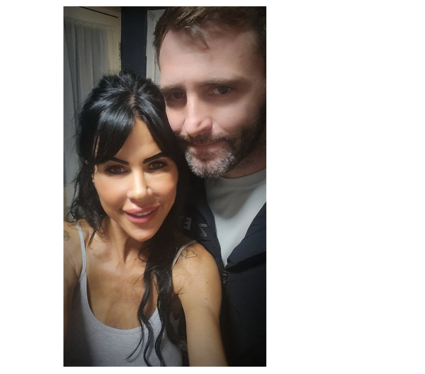Adult Entertainment East London London City Airport - DLR Station - East London - Photos for Fun, couple, wants to play
