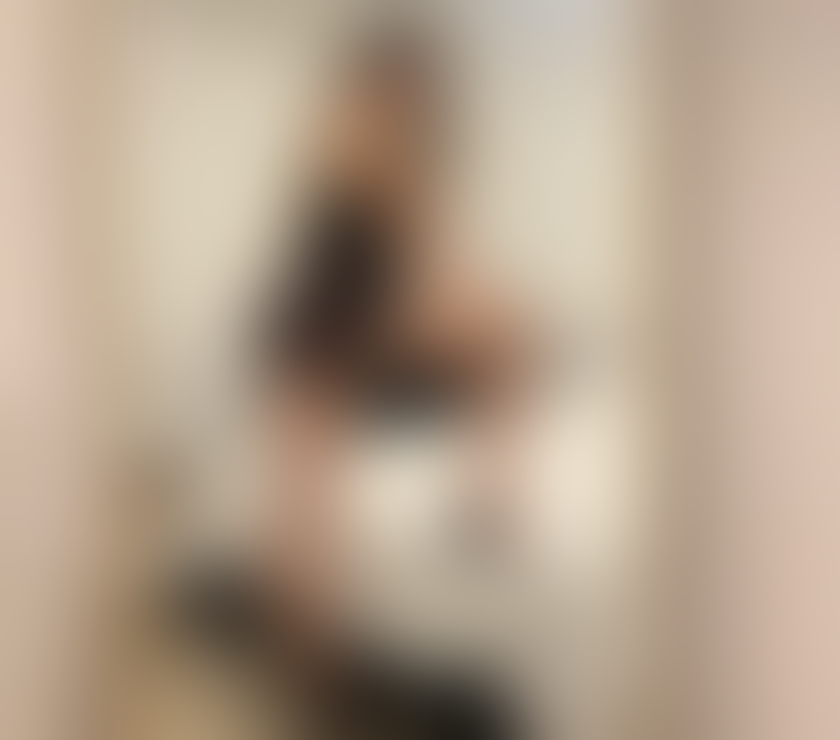 Escorts Dartford Town Centre Dartford - Photos for Naughty young Isabella party 🎉