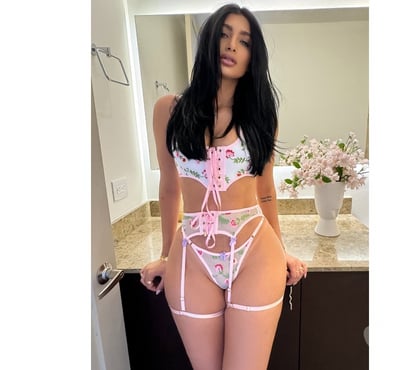 Escorts and Massages Uxbridge Hillingdon - Photos for SEXY BRUNEETE👌🏼TOP IN UXBRIDGE 🎉INCALL&OUTCALL