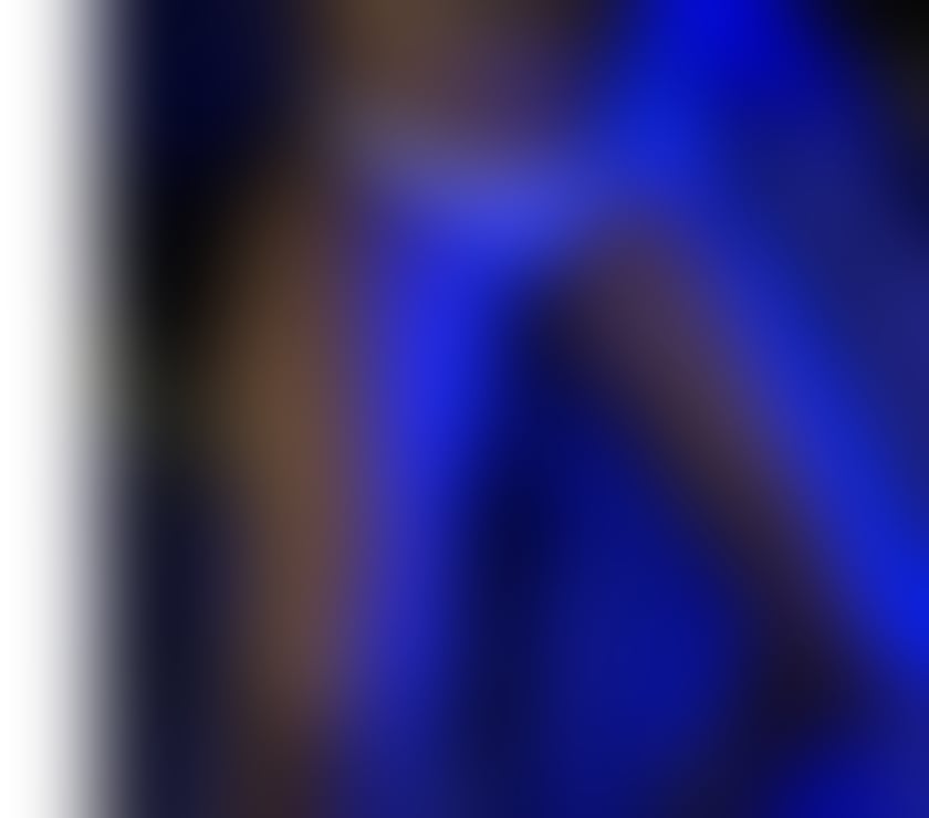 Escorts West Yorkshire Leeds - Photos for Young English Girl GangBang
