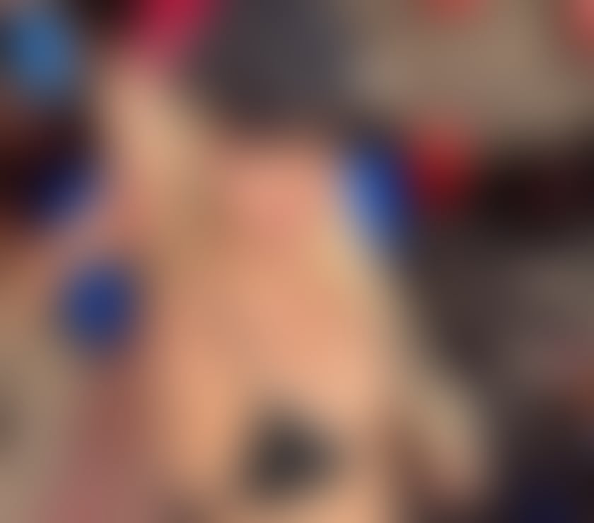 Escorts East London Canary Wharf - East London - Photos for escort and massage.