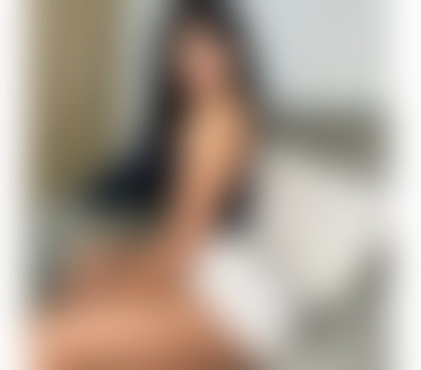 Escorts East London Redbridge - Photos for Karina Hot Party Girl back in London near Ilford Station