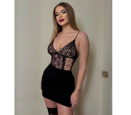Escorts Wrexham City Centre Wrexham - Wales - Photos for REAL BLONDE-TOP NEW IN YOUR TOWN💛