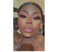 Sexy trans woman Shania