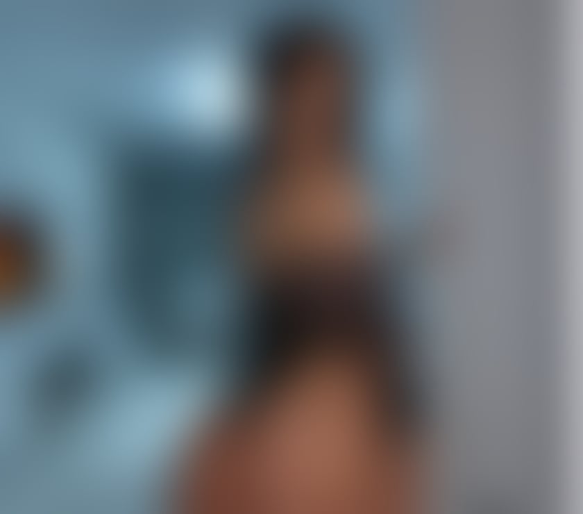Escorts and Massages Hull City Centre Hull - Photos for Skinny brunette first time party