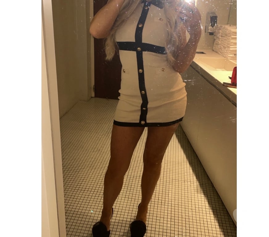 Escorts Hertfordshire Hertsmere - Photos for New in town English slim leggy busty seductive blonde
