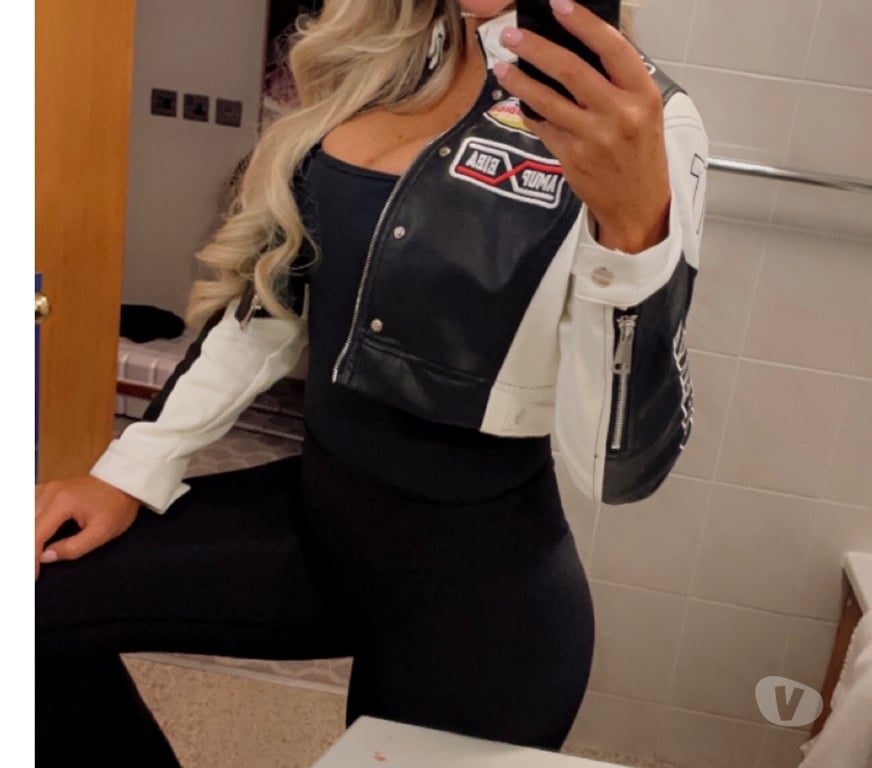 Escorts Hertfordshire Hertsmere - Photos for New in town English slim leggy busty seductive blonde