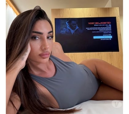  Escorts Reading Town Centre Reading - Photos for Call me any time kiss