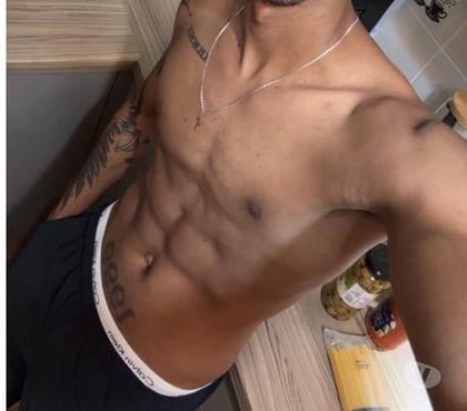  Gay massage Milton Keynes City Centre Milton Keynes - Photos for GUSTAVO VERS AVAILABLE 🍆🔥