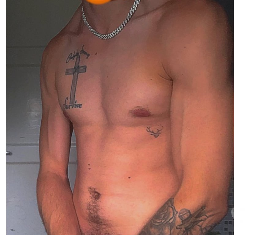 Escorts Bedfordshire Central Bedfordshire - Photos for Hi, I’m Ben, a charming, empathetic, athletics built