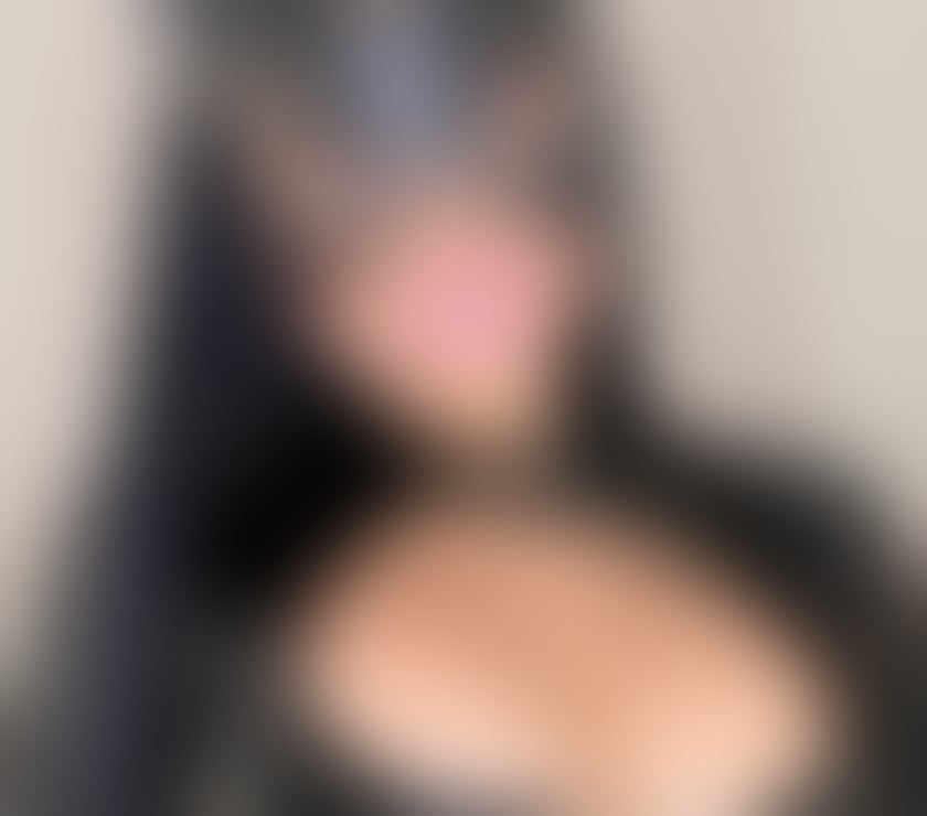 24 7 available at your pleasure!! Party Girl!!