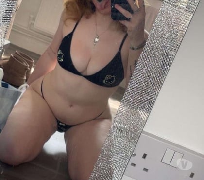 Escorts and Massages Clase Swansea - Wales - Photos for Sexy welsh duo R&M😘