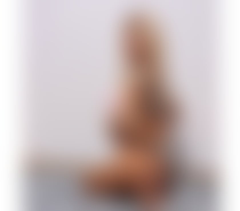  Escorts Beeston Leeds - Photos for Hi boys im Lora😘Incall & outcall 24H📞party Girl