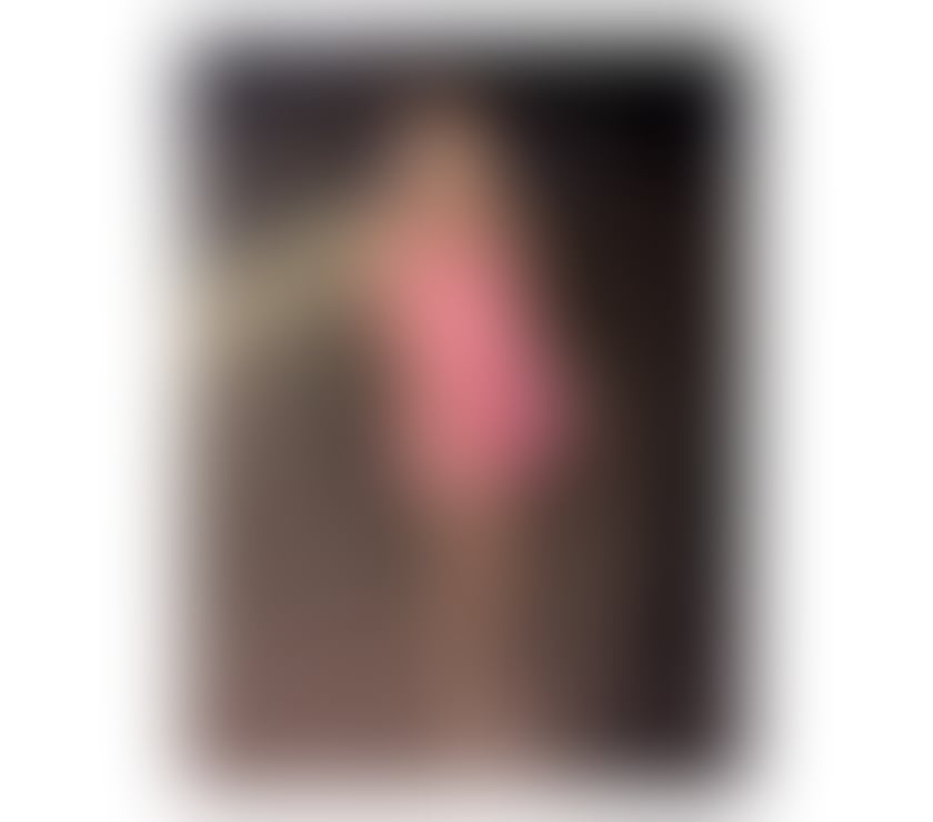 Blonde Beauty – Charming & Friendly