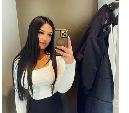 Adult Entertainment Birmingham City Centre Birmingham - Photos for Curvy brunette Girl 😍Whatapp me